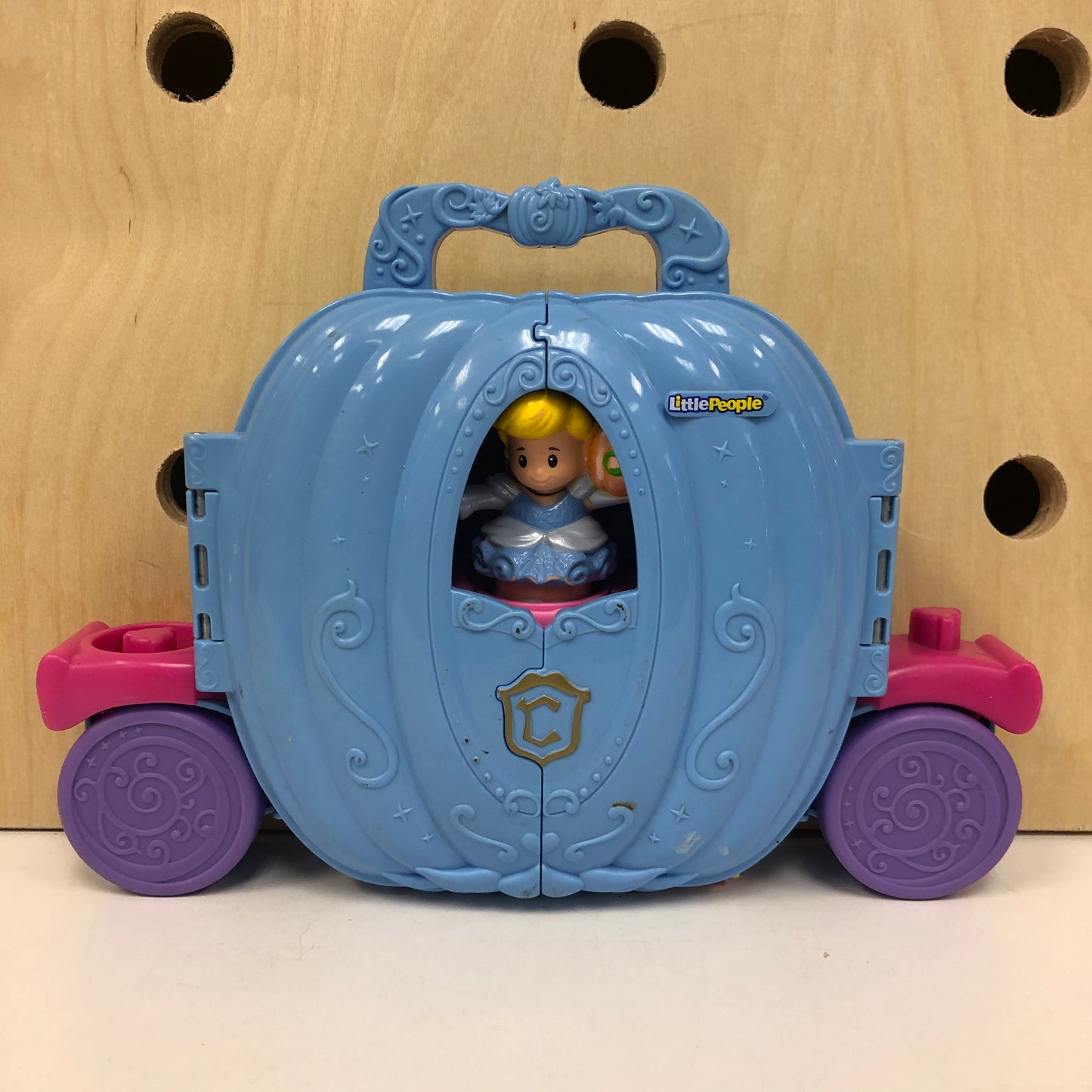 Cinderellas Fold n Go Carriage
