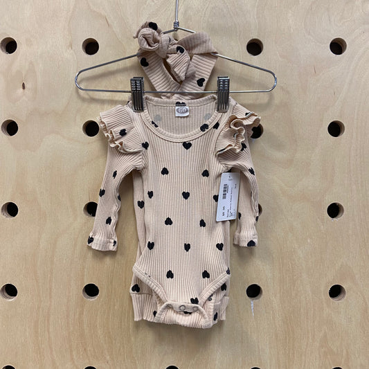 Beige Hearts Ribbed Outfit