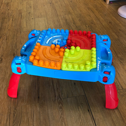 Build 'N Learn Table