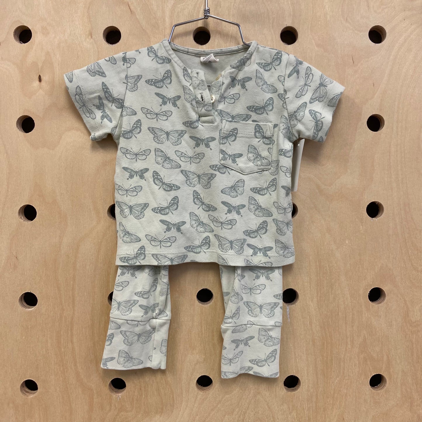 Mint Butteffly Outfit