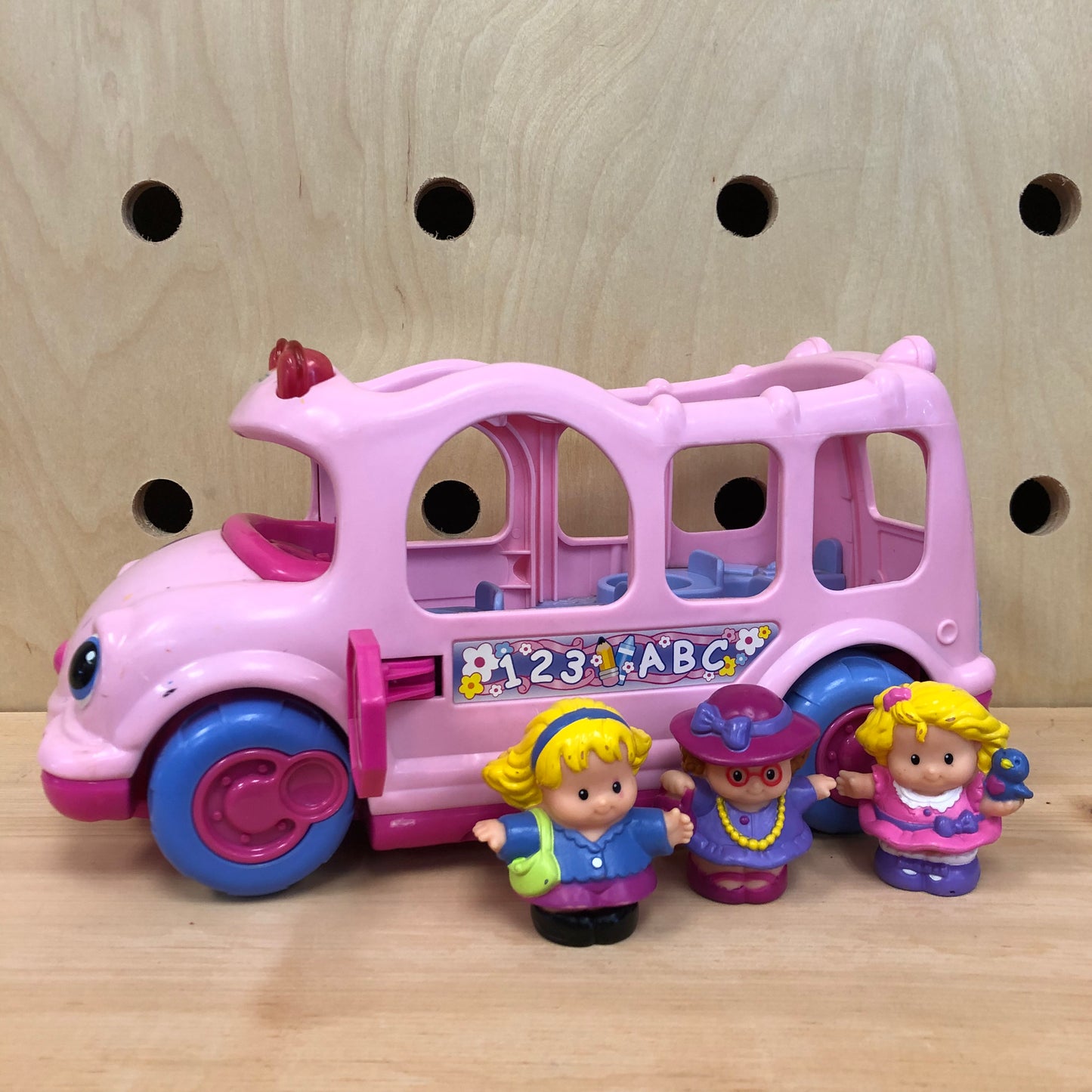 LP Lil Movers School Bus