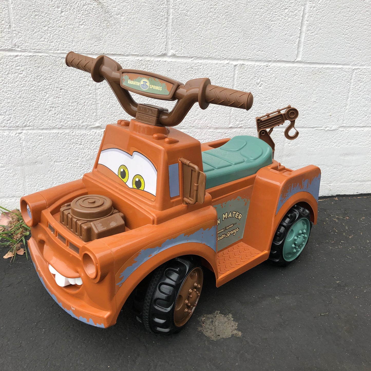 Tow Mater Electric Ride On