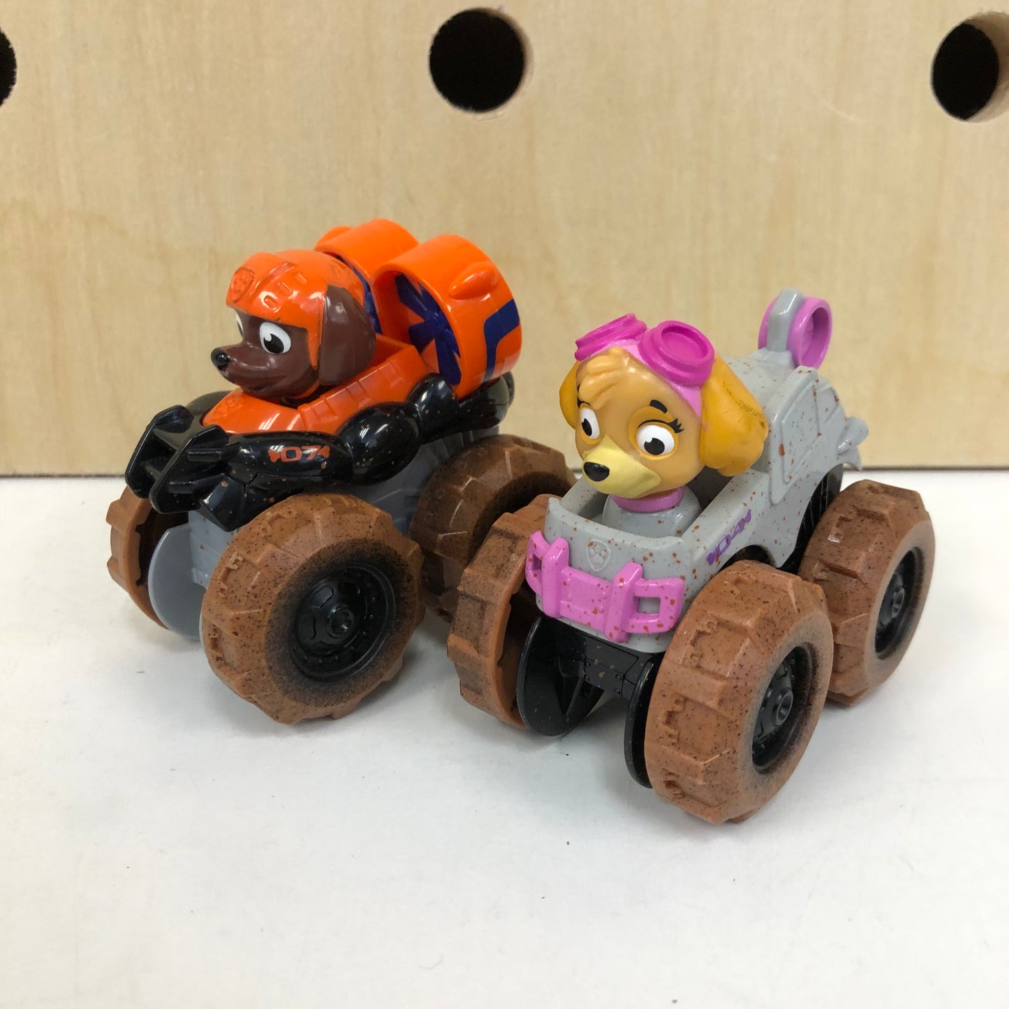 Zuma + Skye Rescue Racers