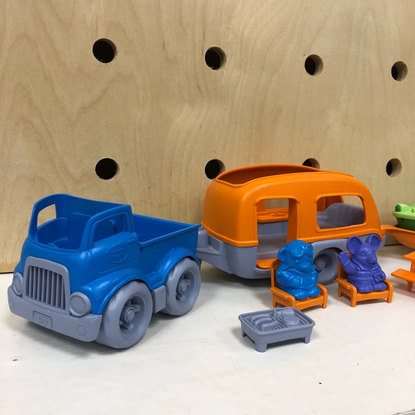 Truck, Trailer + Boat Set