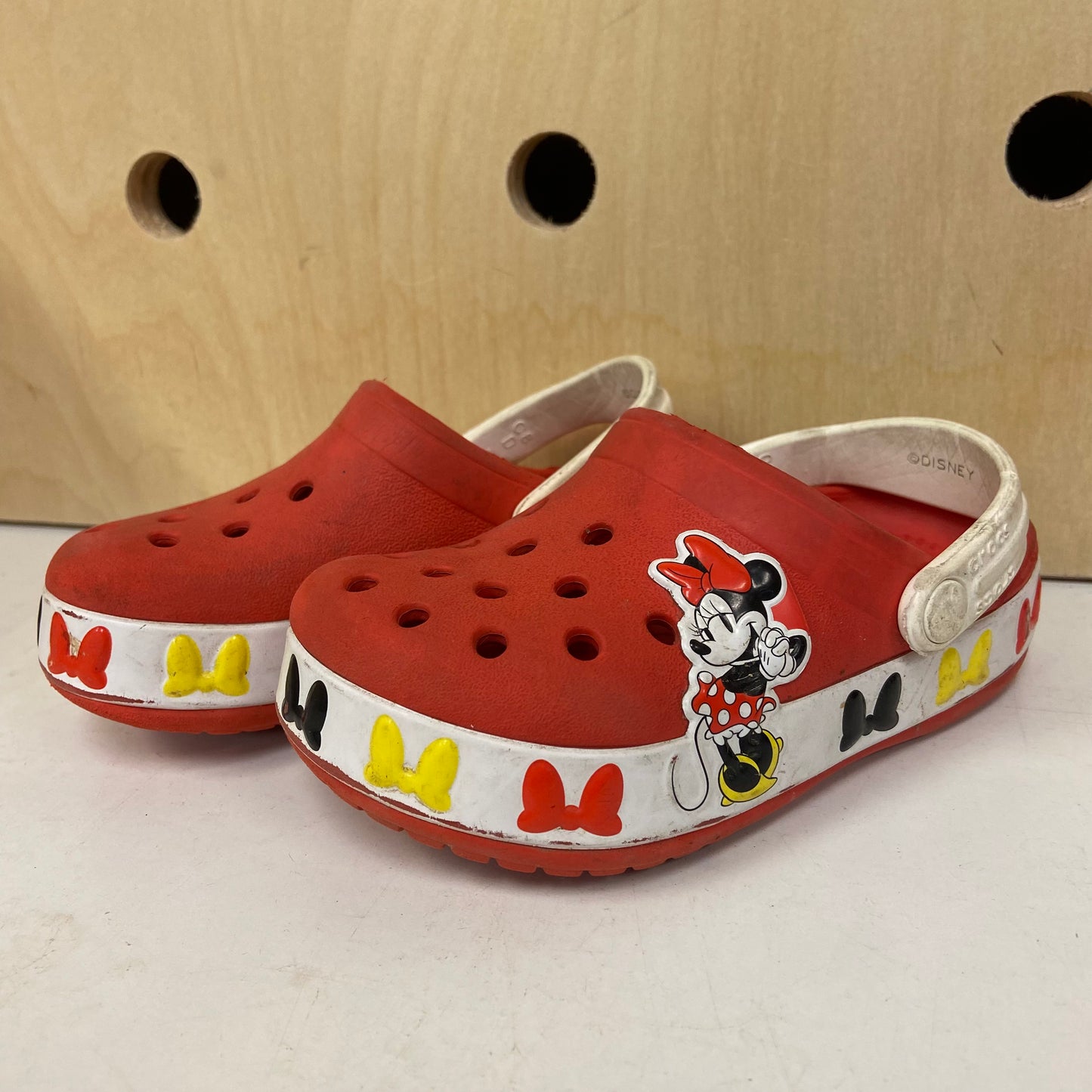 Red Mnnie Clogs