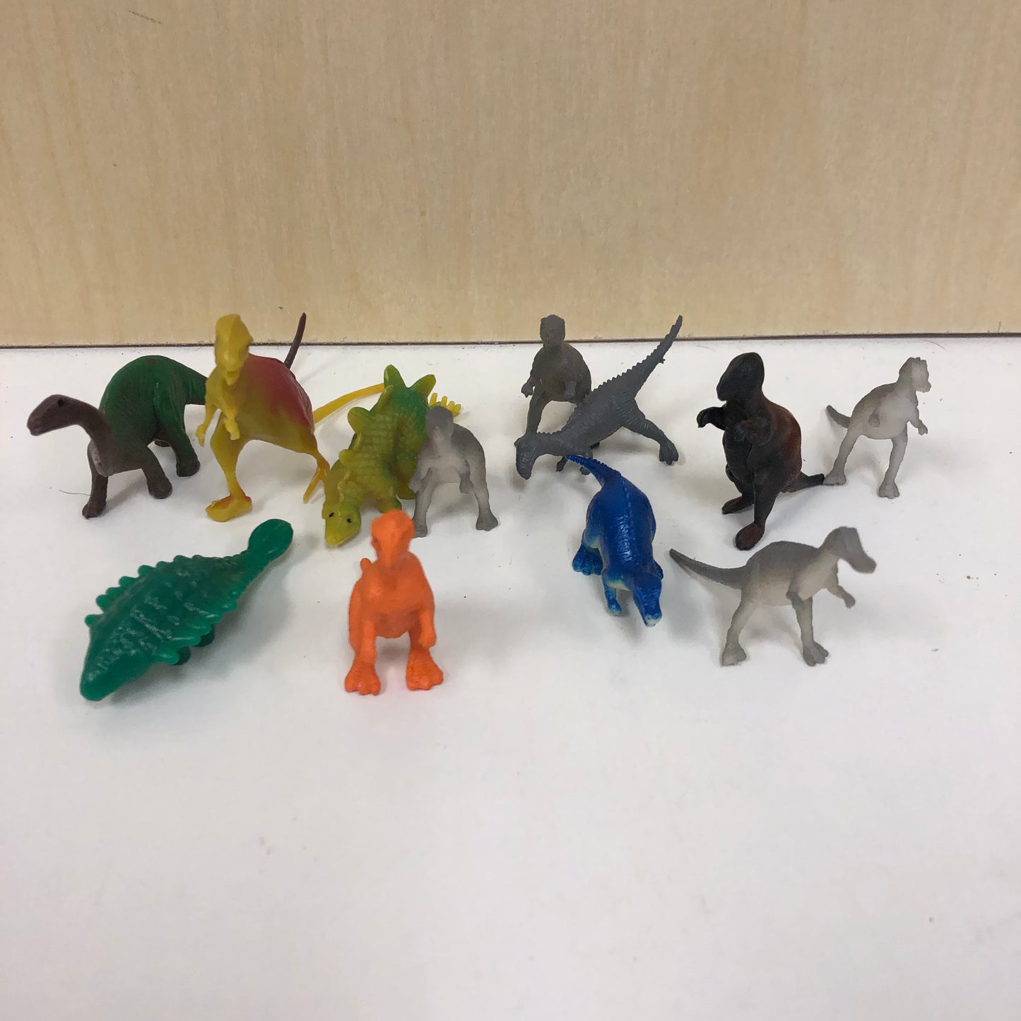 Mini Dinos Playset