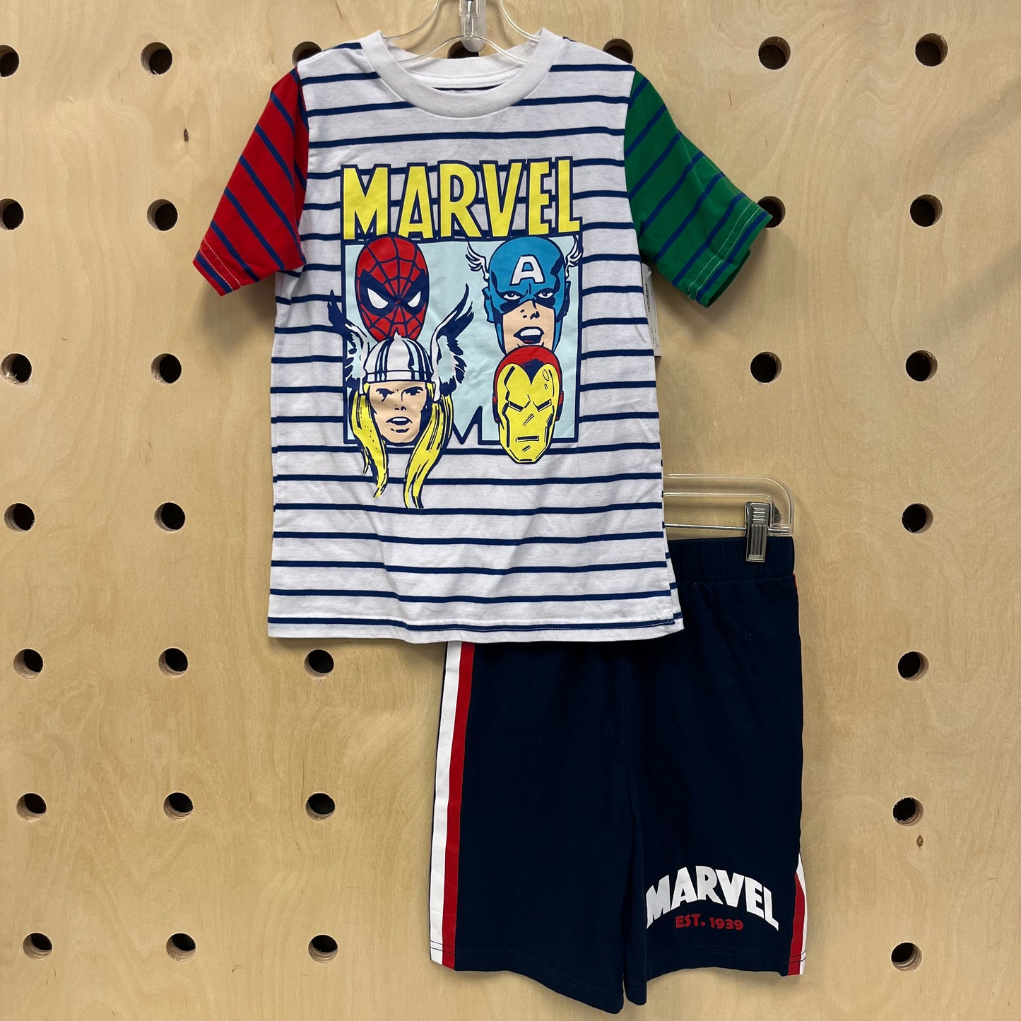Marvel Outfit