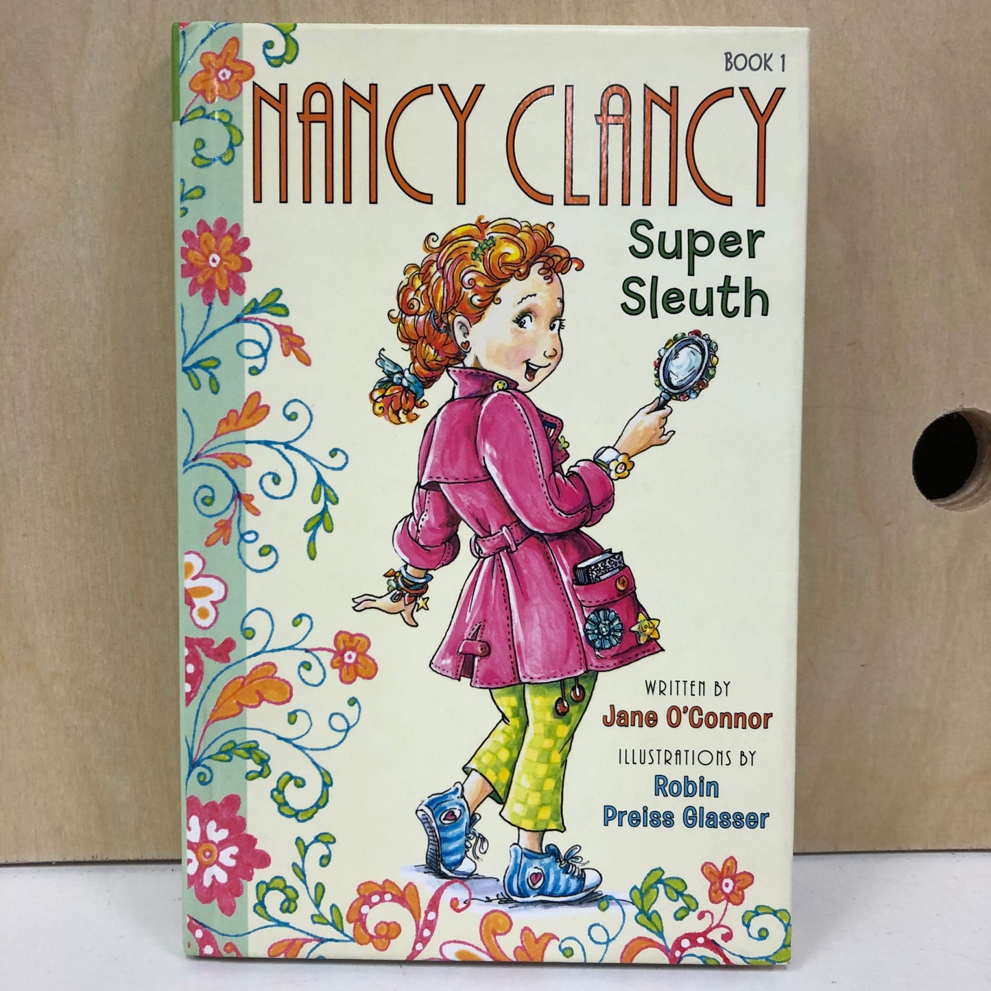 Nancy Clancy Super Sleuth
