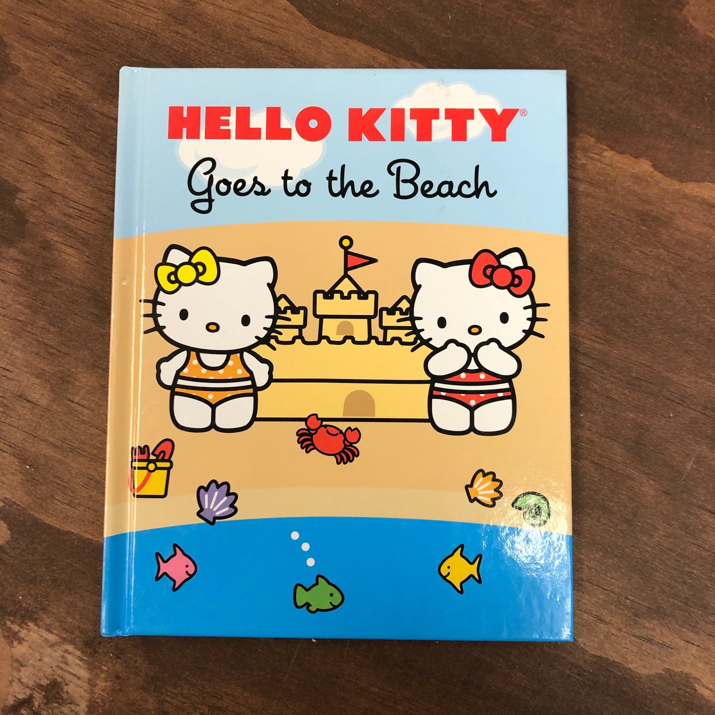 Hello Kitty Goes To The Beach